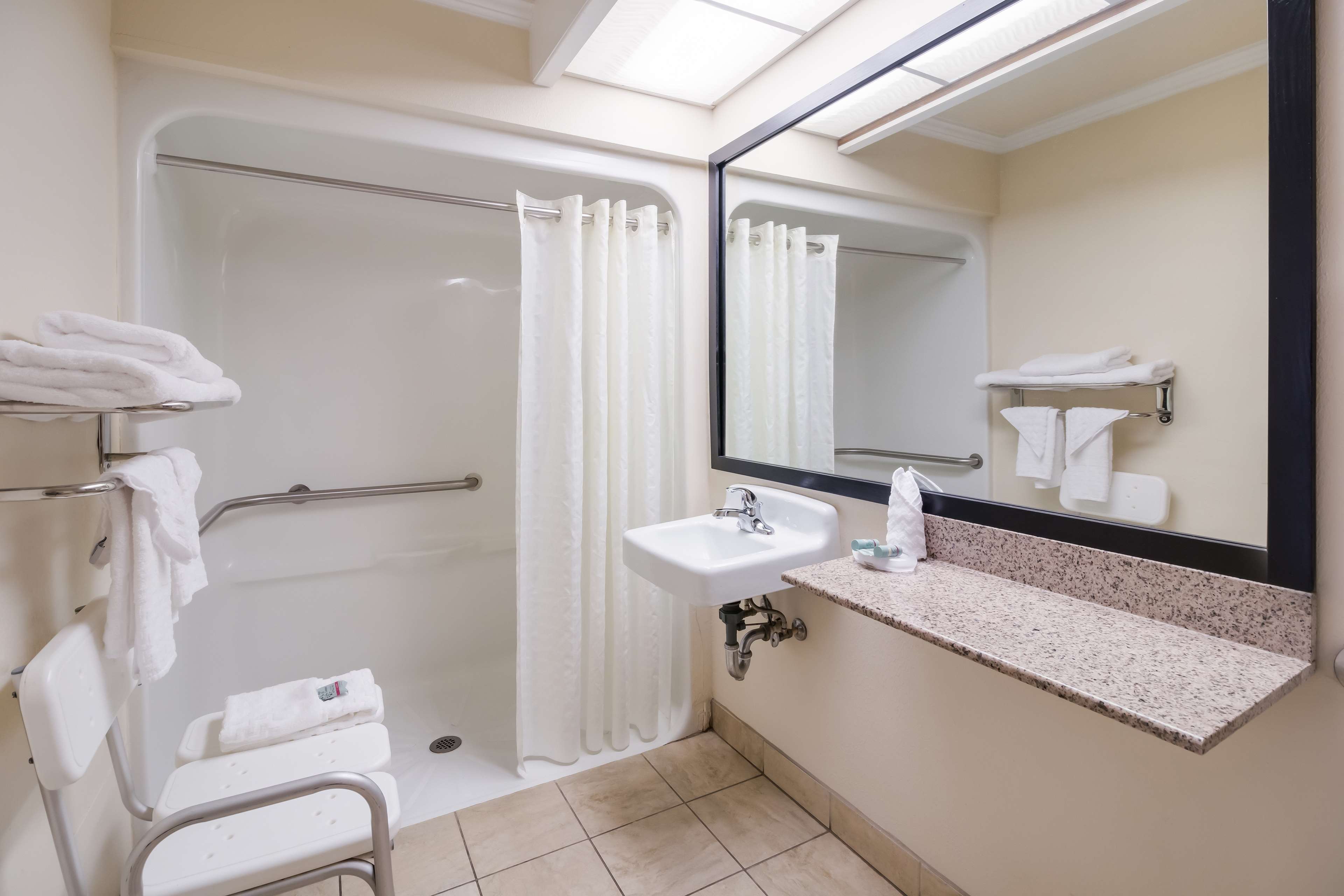 Фото Best Western McKenzie