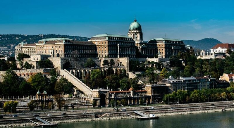 Гостиница Millennium Court, Budapest - Marriott Executive Apartments в Будапеште