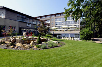 Фото SunGarden Wellness & Conference Hotel
