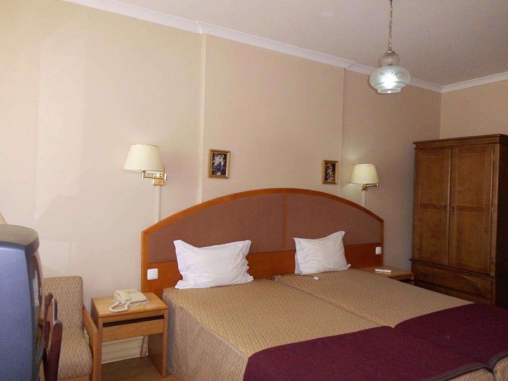 Фото Hotel Larbelo