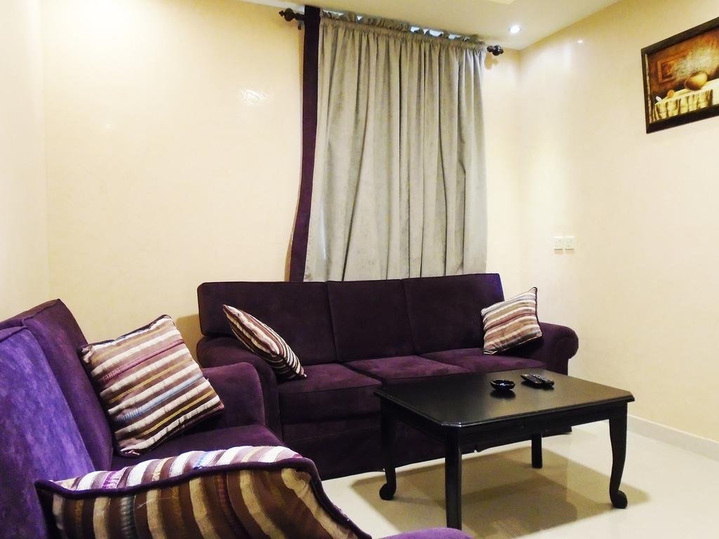 Фото Masaken Al Naifat Furnished Units