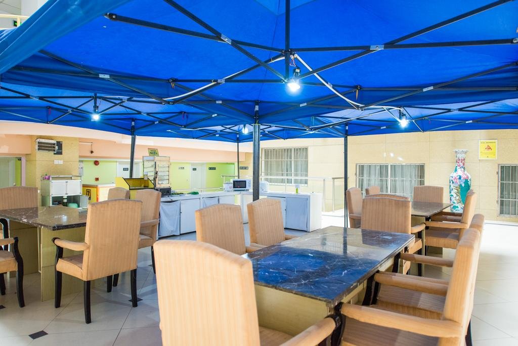 Фото 7 Days Inn Shanghai Changshou Road Subway Station Yaxin Life Square Branch