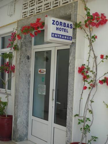 Фото Zorbas Beach Hotel