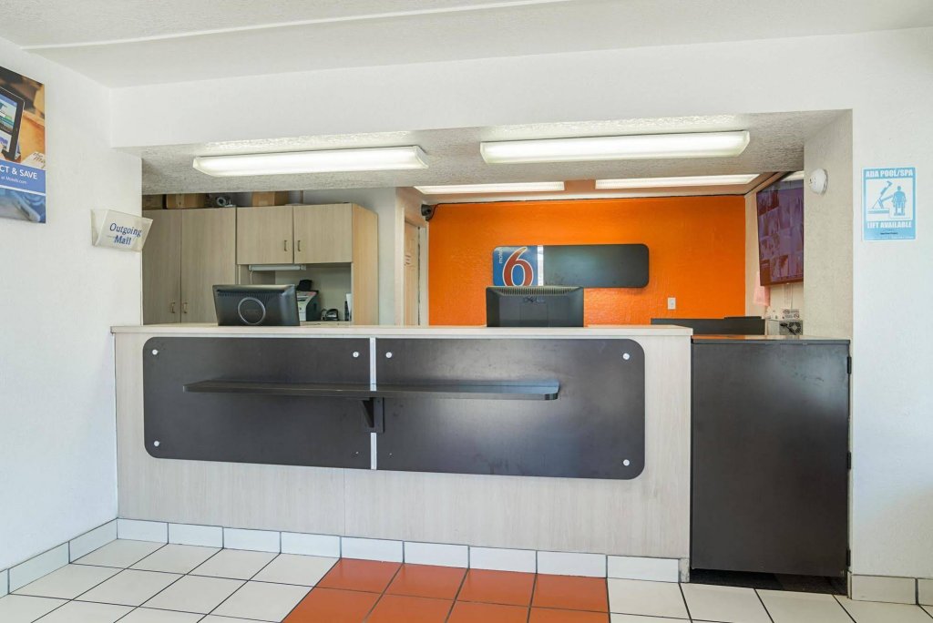 Фото Studio 6 Little Rock West