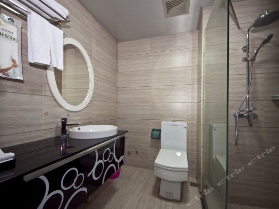 Фото Zhongzhou Business Hotel