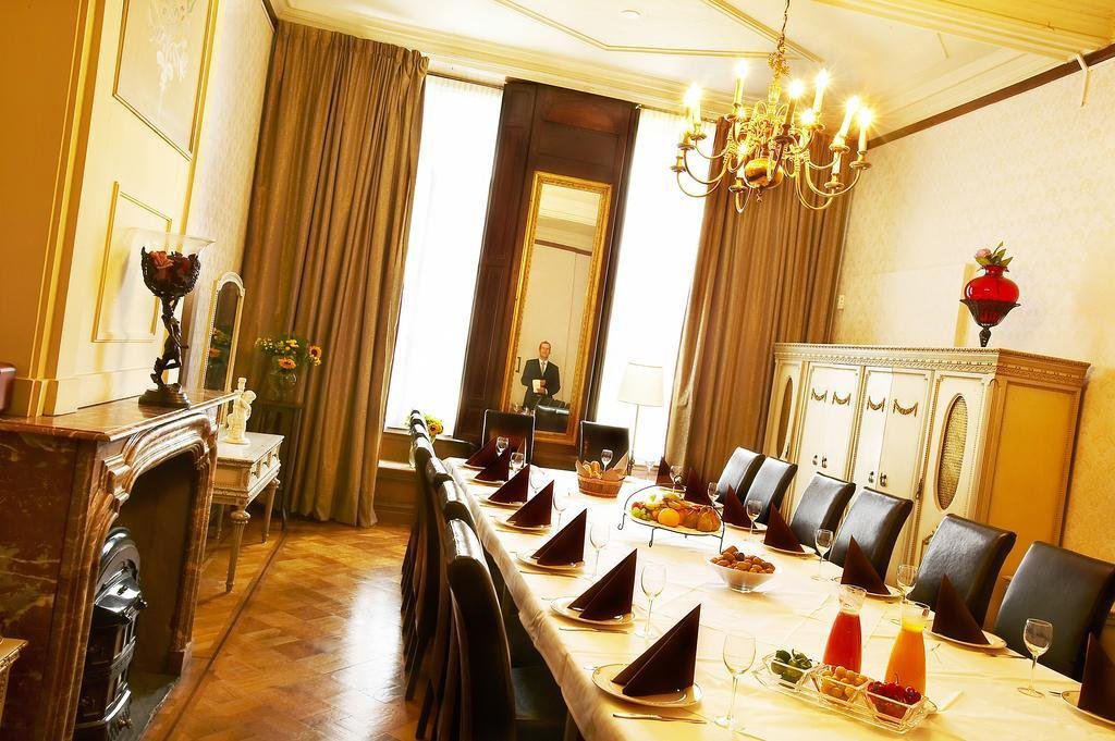 Фото Hotel aan de Dam