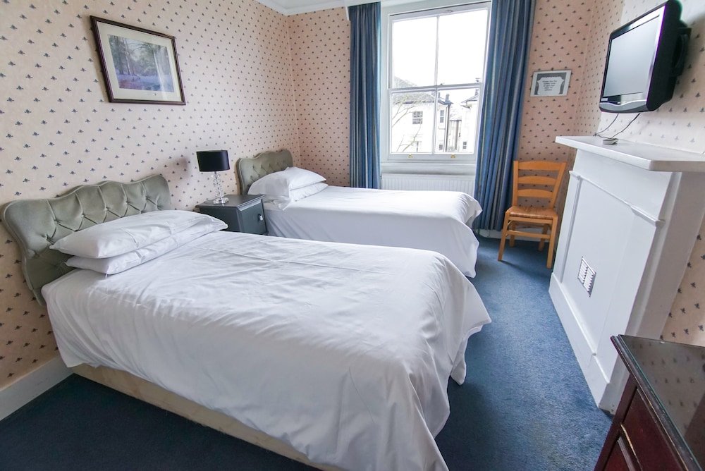 Фото Dillons Hotel - B&b