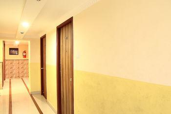 Фото Oyo Rooms Park Circus Bangladesh Embassy