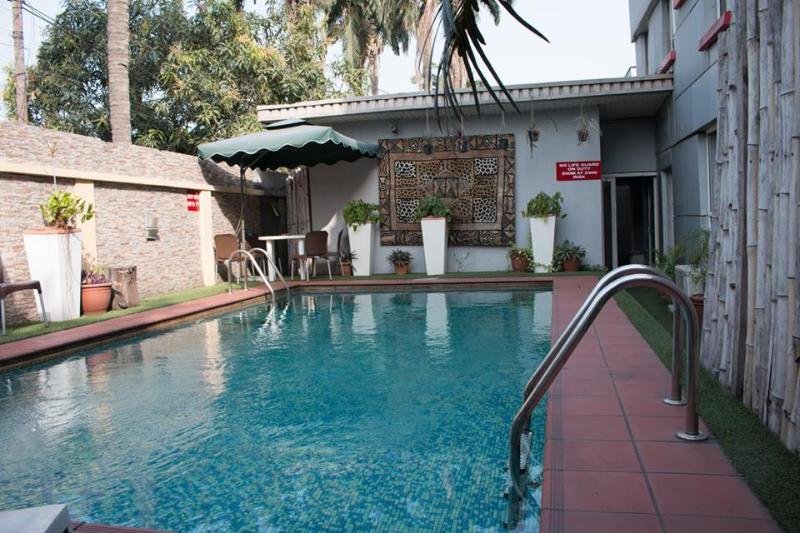 Фото отеля 1