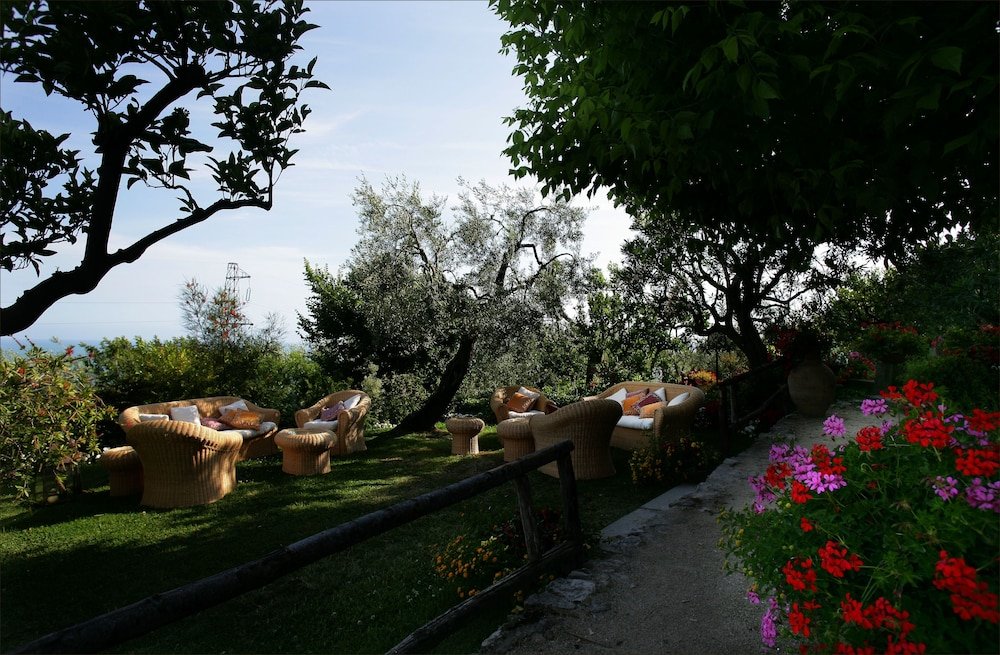 Фото Hotel Castello Miramare