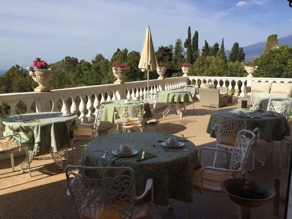 Фото Hotel Villa Riis