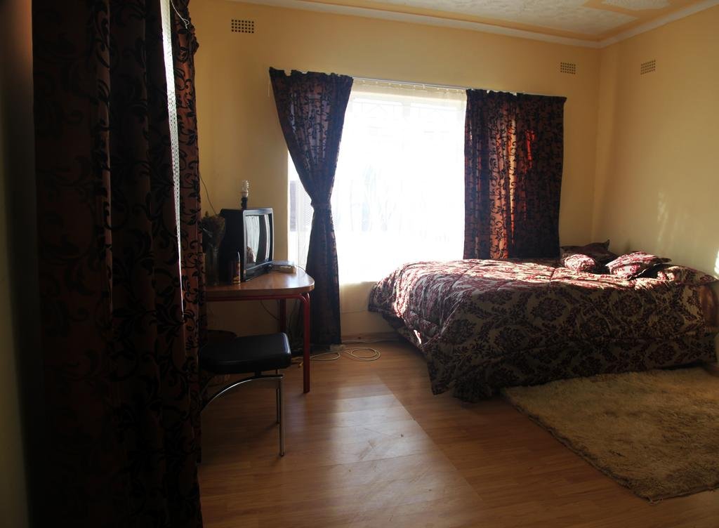 Фото Simba Harare Bed and Breakfast