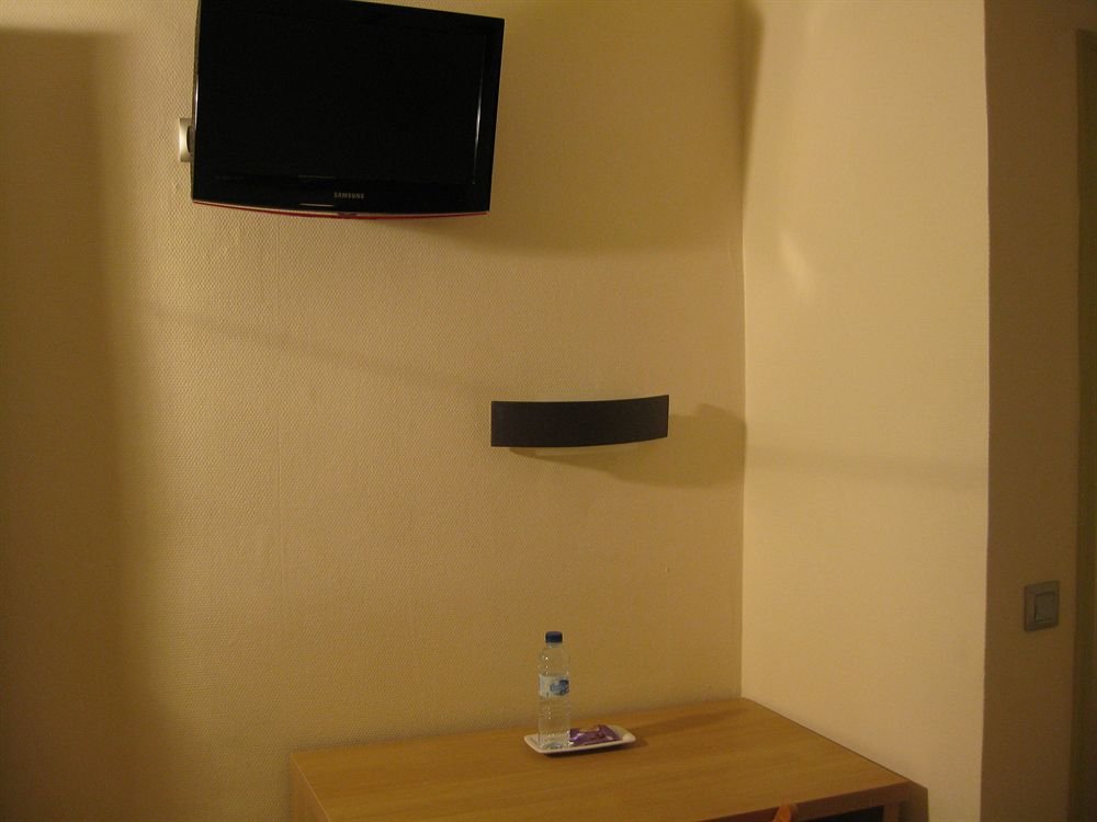 Фото Tipi Hôtel