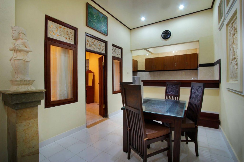 Фото Hotel Jati and Home Stay