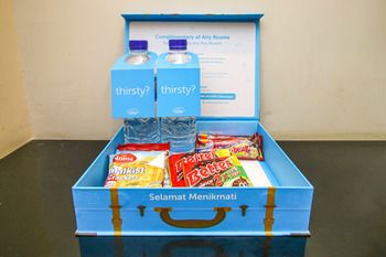 Фото Airy Asemka Toko Tiga Seberang 27 Jakarta