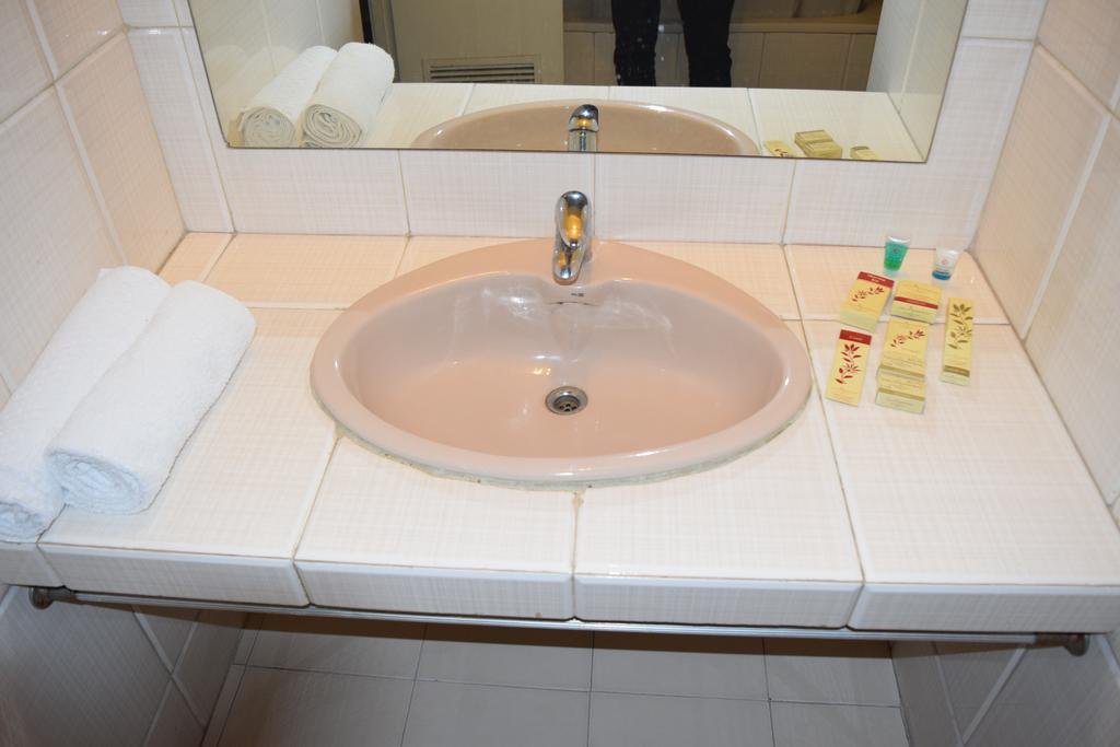 Фото Carlton Tower Hotel Lahore