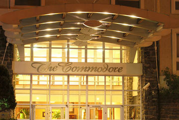 Фото The Commodore
