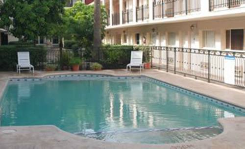 Фото Hotel El Camino Inn & Suites