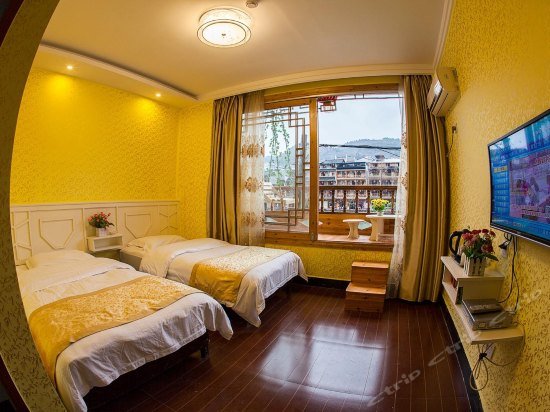 Фото Fenghuang Jinshui'an Inn