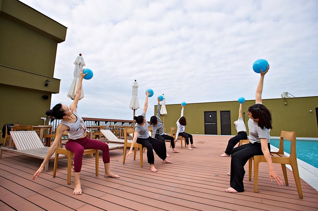 Фото The Gaya Hotel