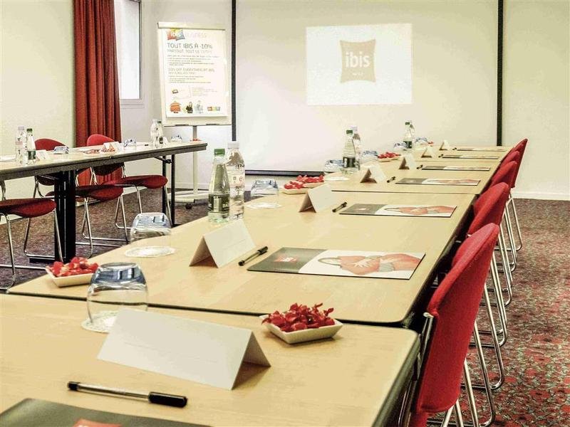 Фото EasyHotel Nice Palais des Congrès