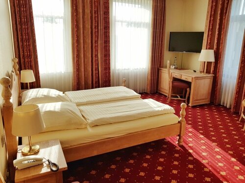 Гостиница Hotel Kronprinz Garni в Миндене