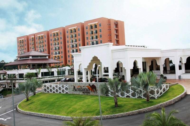 Гостиница Arabian Bay Resort - Bukit Gambang Resort City