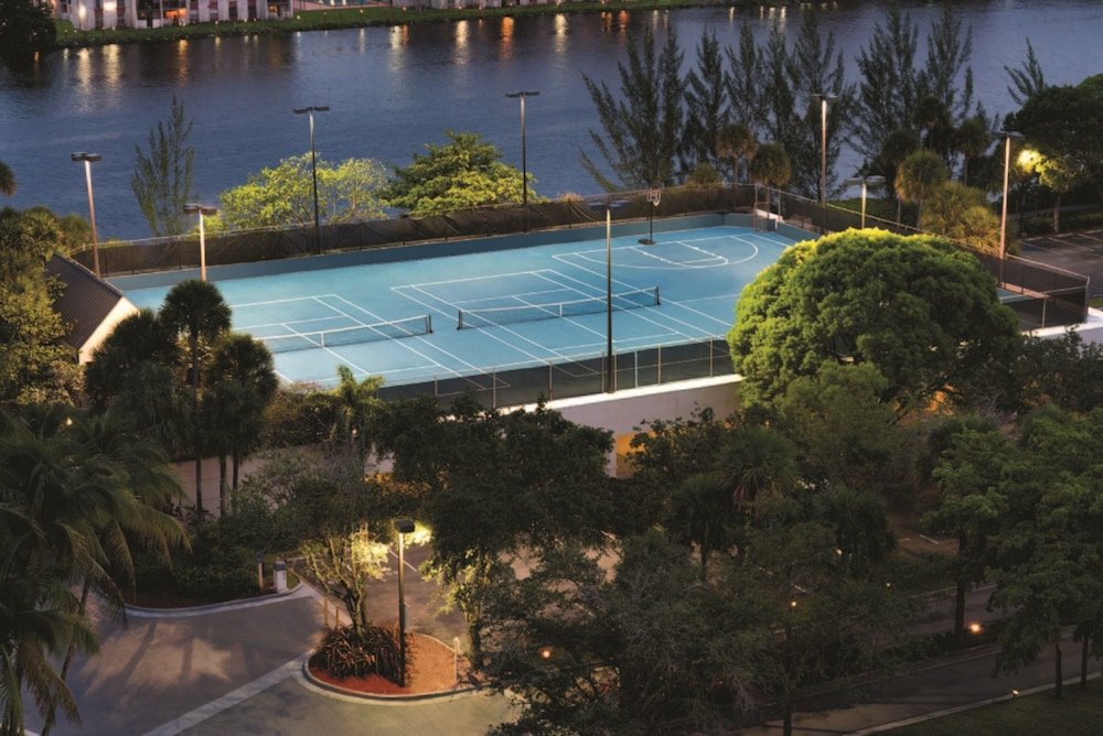 Фото Hilton Miami Airport Blue Lagoon