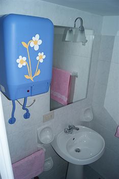 Фото BeeClaire Guest House