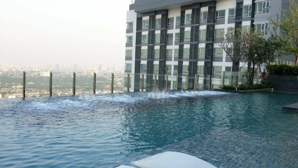 Hotel Bluetel Residence Tiwanon Station, Bangkok, photo