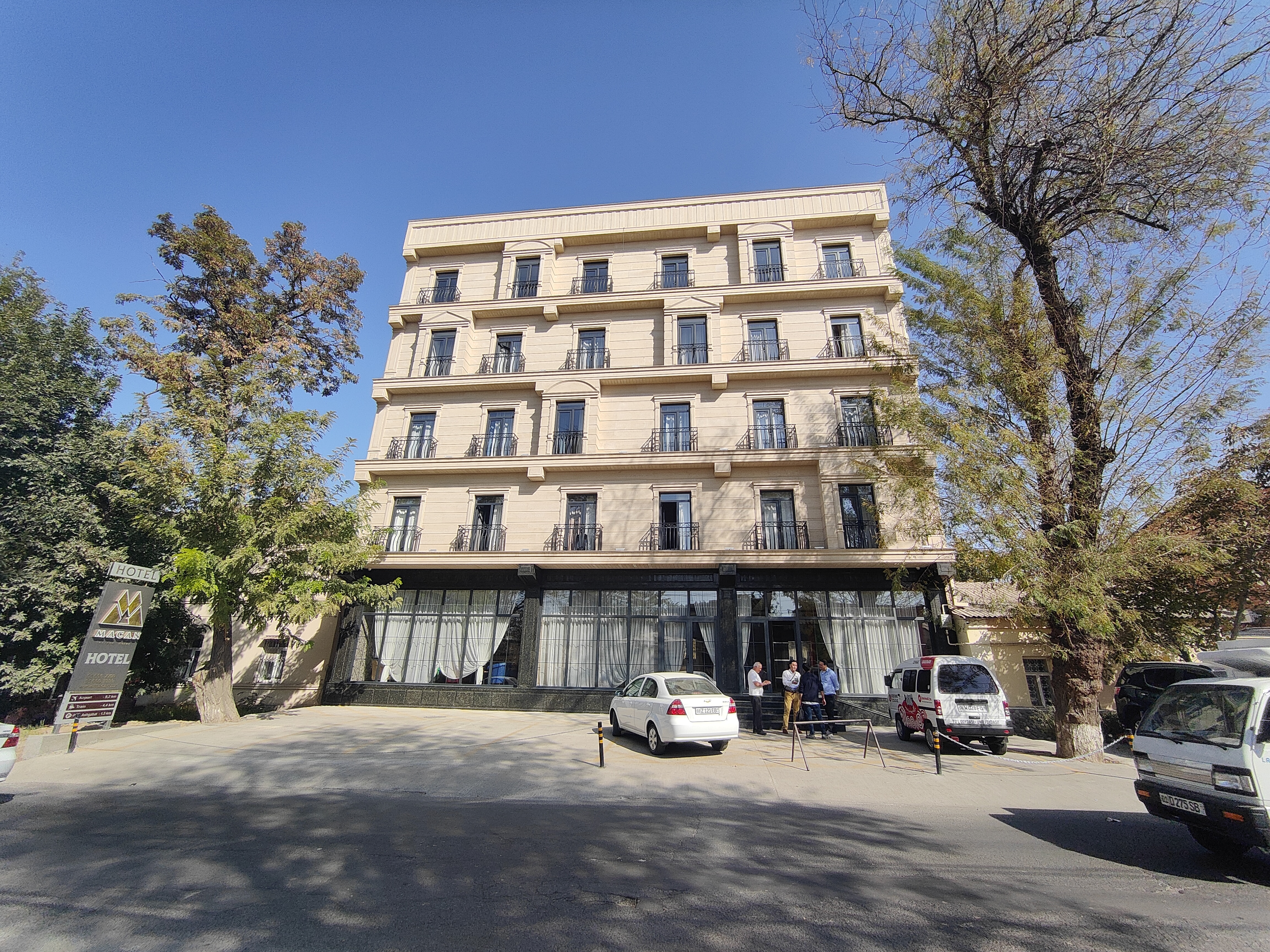 Фото отеля 3