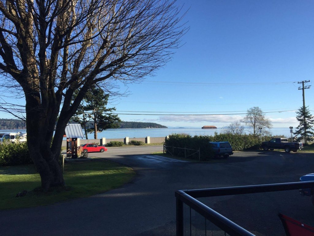 Фото Driftwood by the Sea Inn and Rv Resort