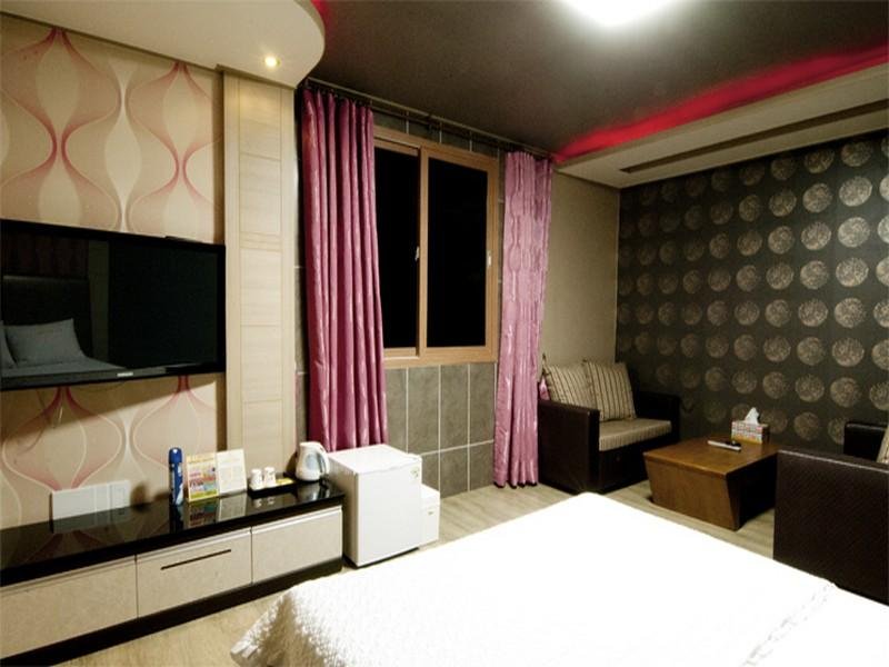 Фото F-one Hotel