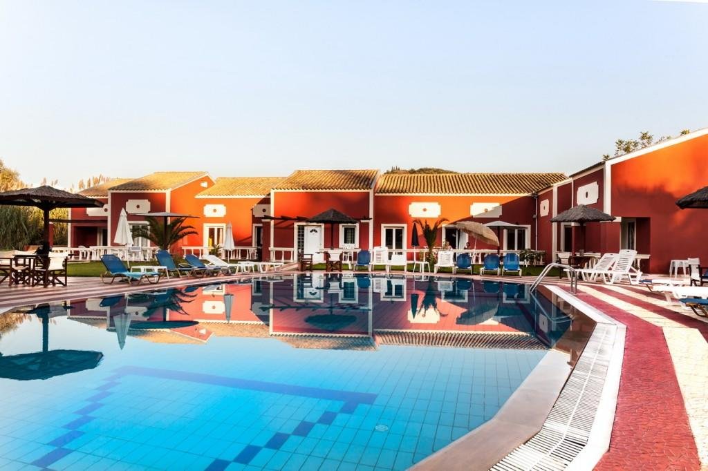 Фото Haroula Apartments