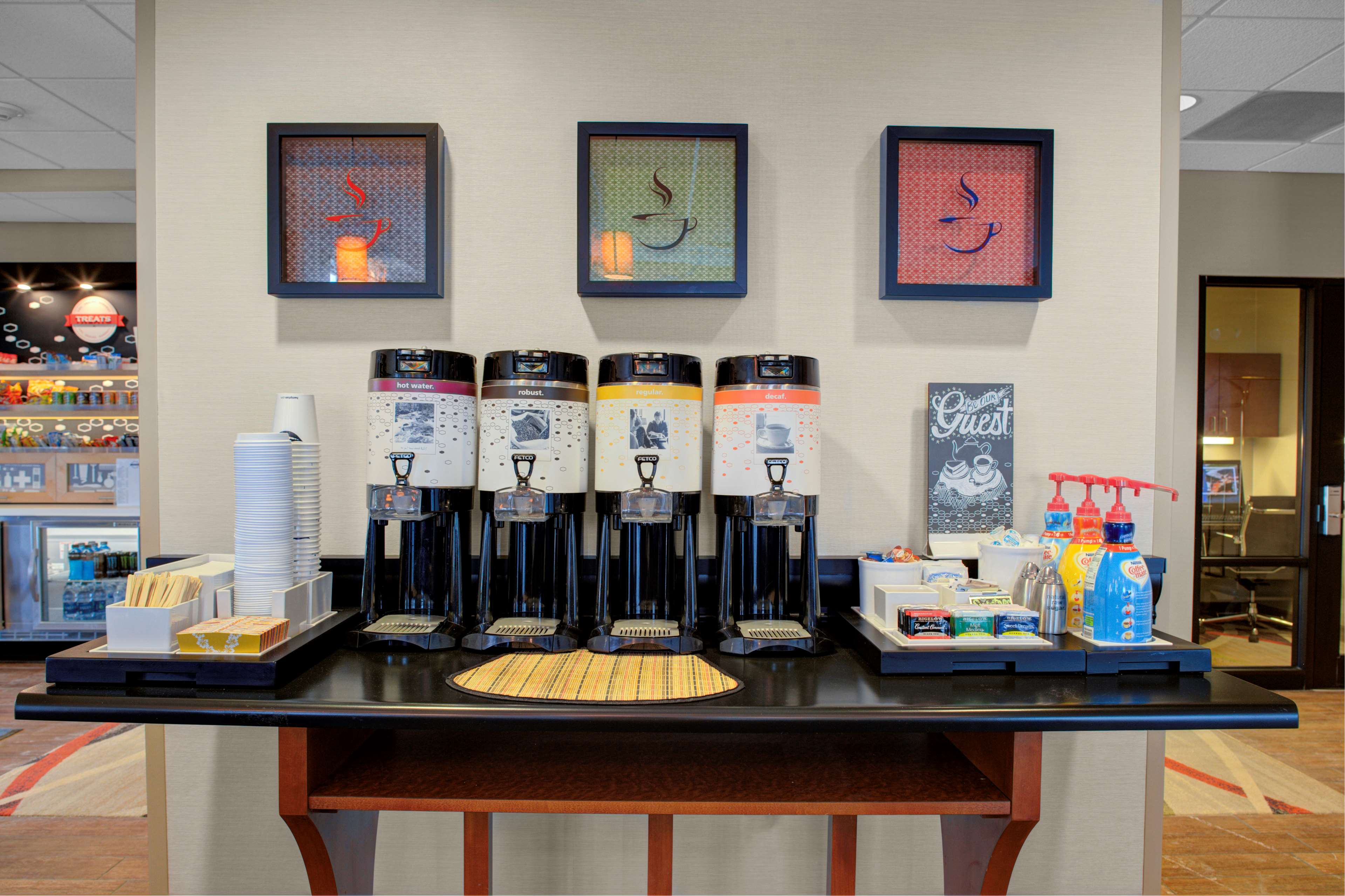 Фото Hampton Inn Elkhorn Lake Geneva Area