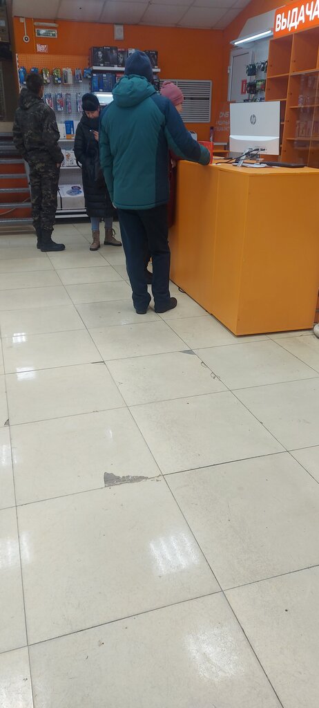 Computer store DNS, Zeya, photo