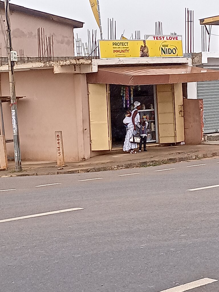 Grocery Test love, Accra, photo
