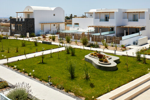 Гостиница Sea Breeze Santorini Beach Resort, Curio Collection by Hilton
