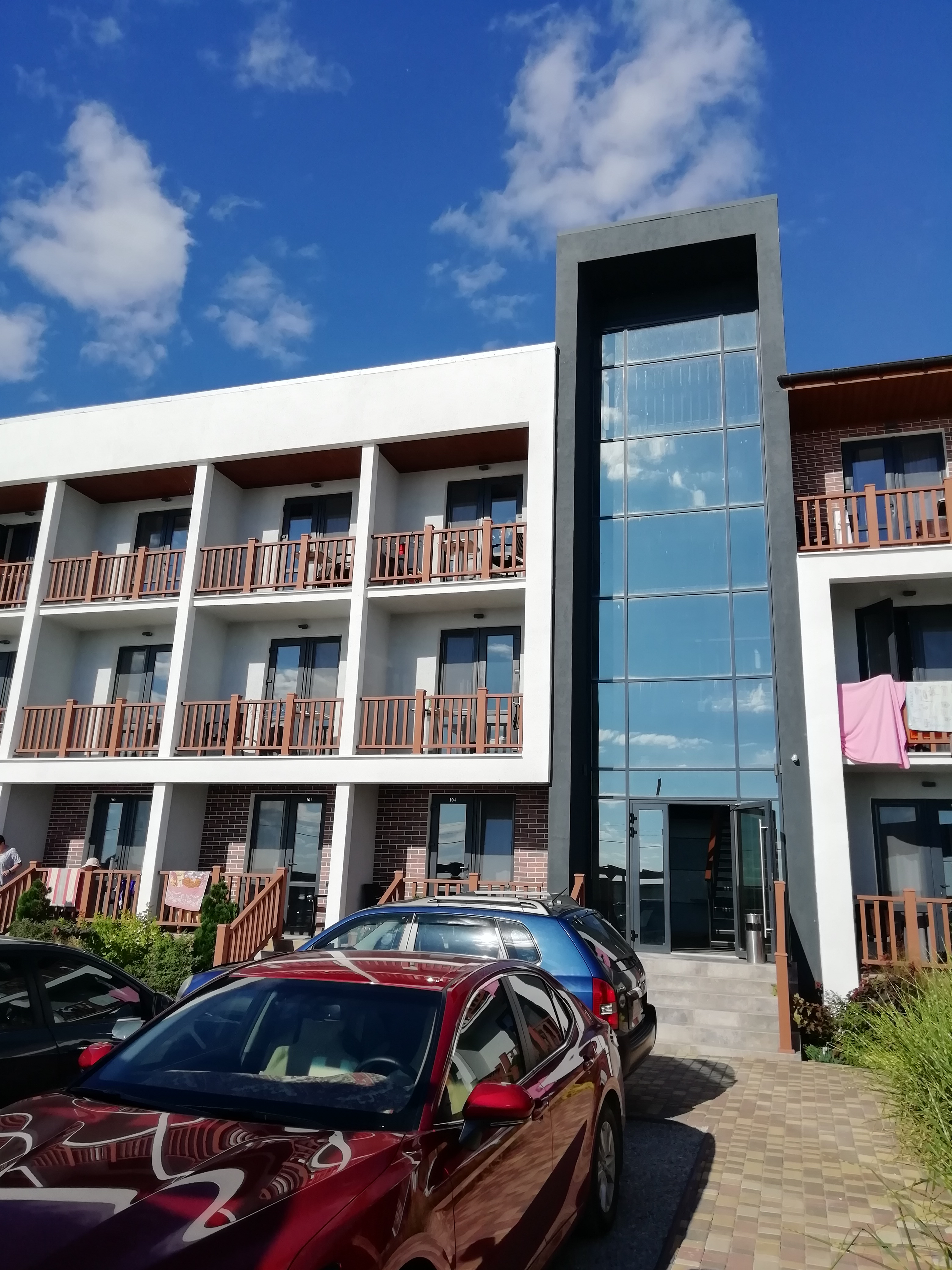 Фото Солнечный