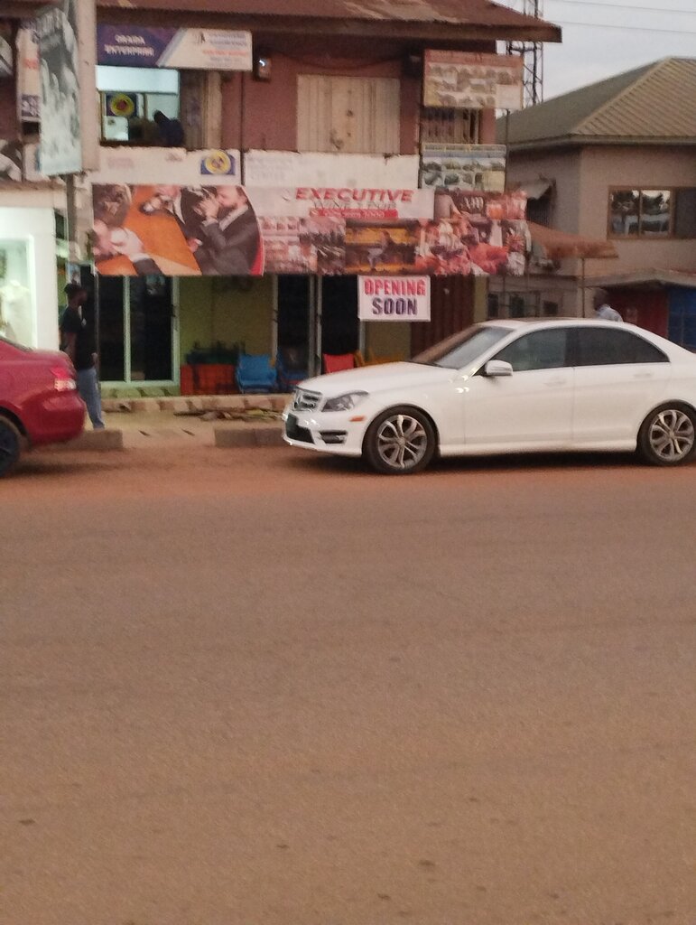 Bar, pub Executive Wine Pub, Kumasi, photo