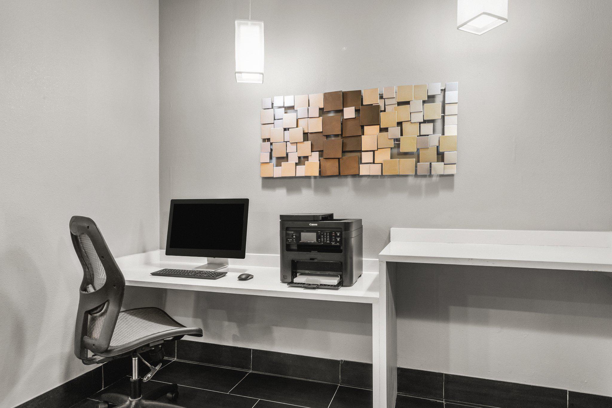 Фото Holiday Inn & Suites Bothell, an Ihg Hotel