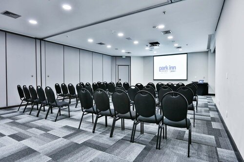 Гостиница Park Inn by Radisson Berrini