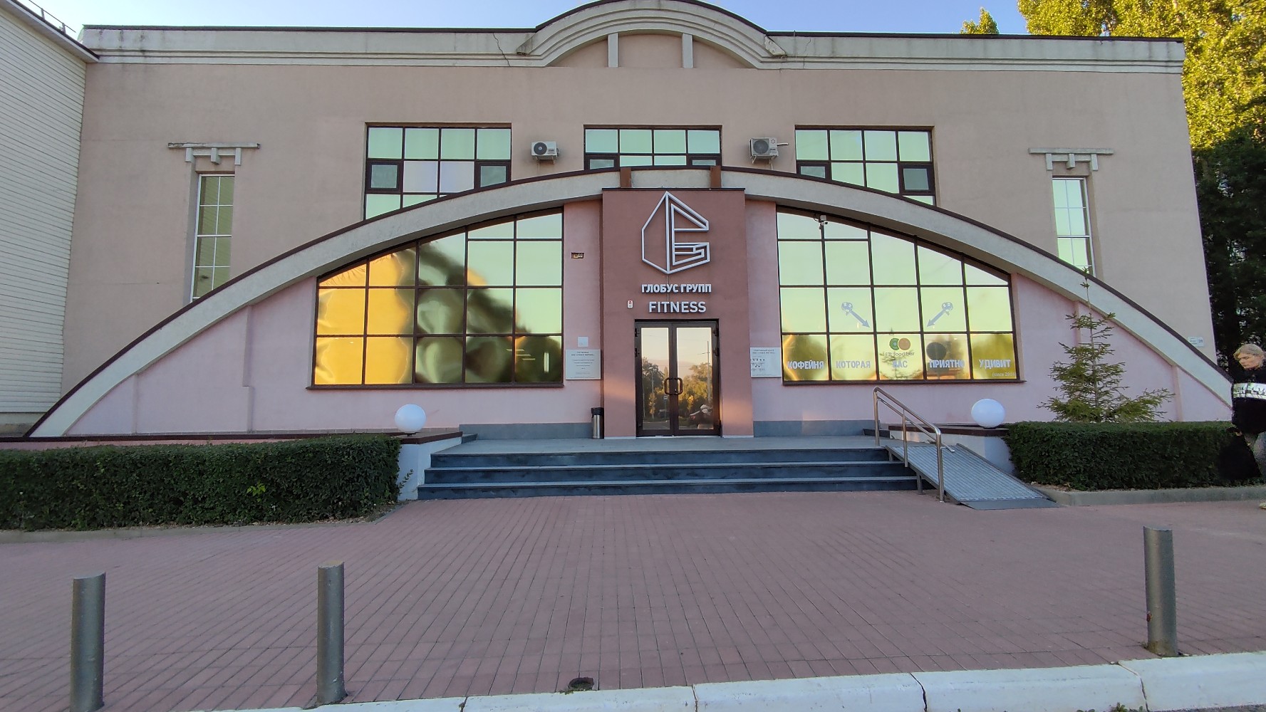 Фото отеля 1