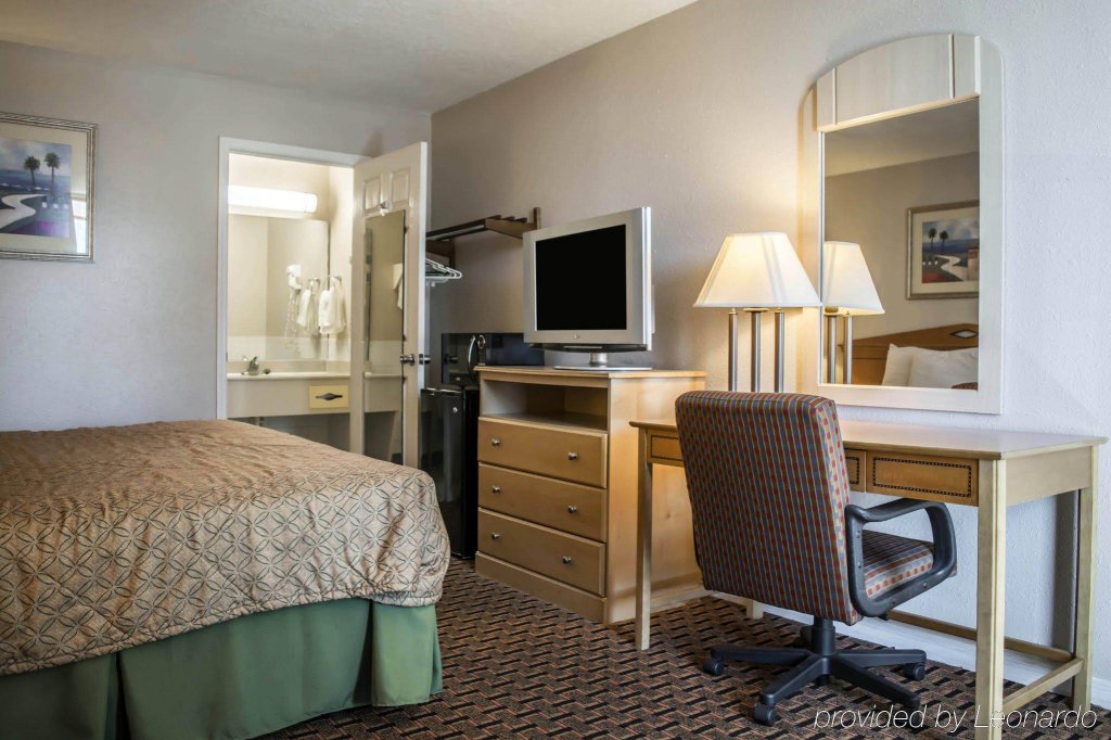 Фото Rodeway Inn