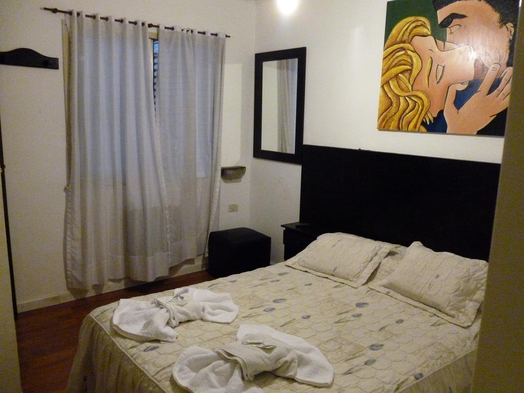 Фото Hotel Dallas Center