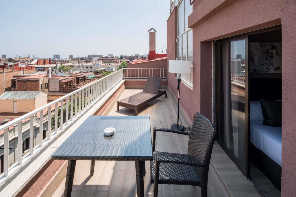 Фото Catalonia Castellnou