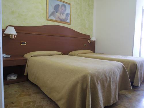 Фото Domus Hotel Adele