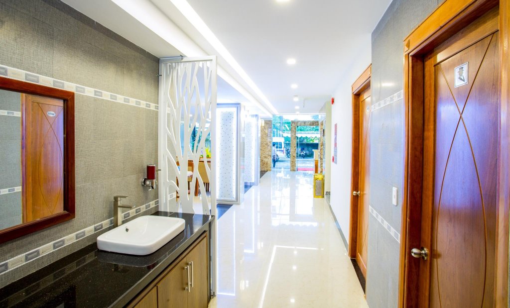 Фото Zalosea Hotel