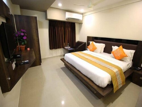 Гостиница Hotel Globalinn в Ахмадабаде