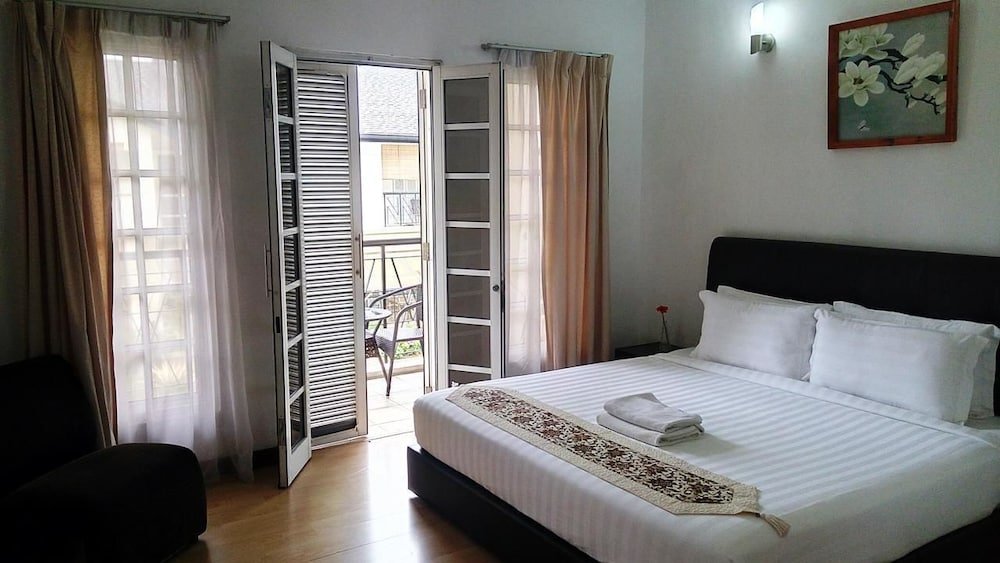 Фото 5 Twenty Ampang Hilir Guesthouse